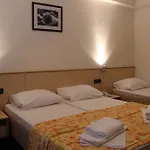 Delfin 3* Omišalj