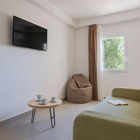 Delfin Hotel 3*