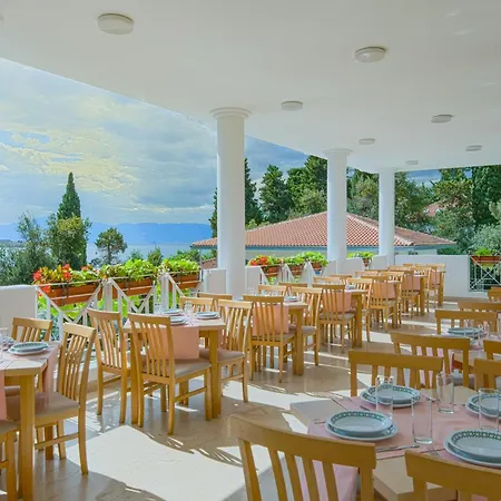 Hotel Delfin 3*