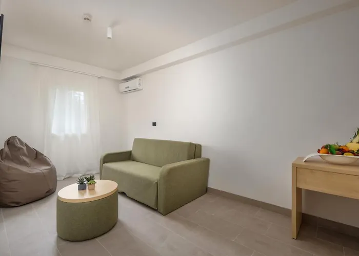 Delfin Hotel 3*