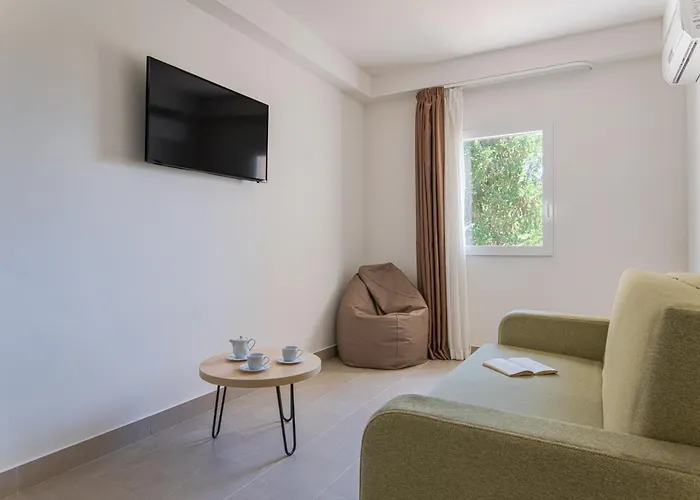 Delfin Hotel 3*